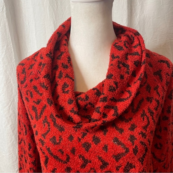 NWOT Ruby Rd Size M Women's Textured Leopard Printed Cowl Neck Sweater Red Black - Picture 7 of 13
